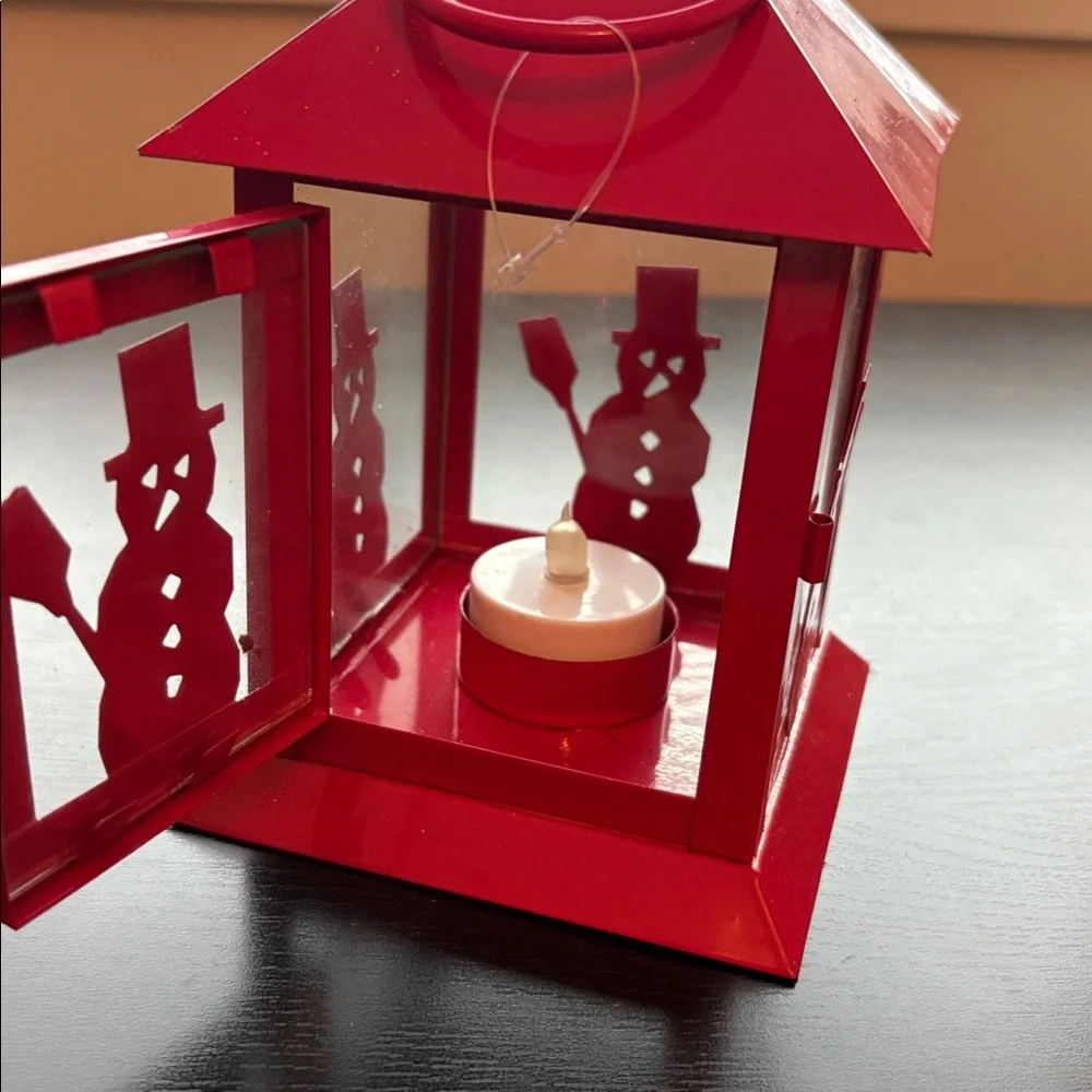 Red Metal Snowman Lantern